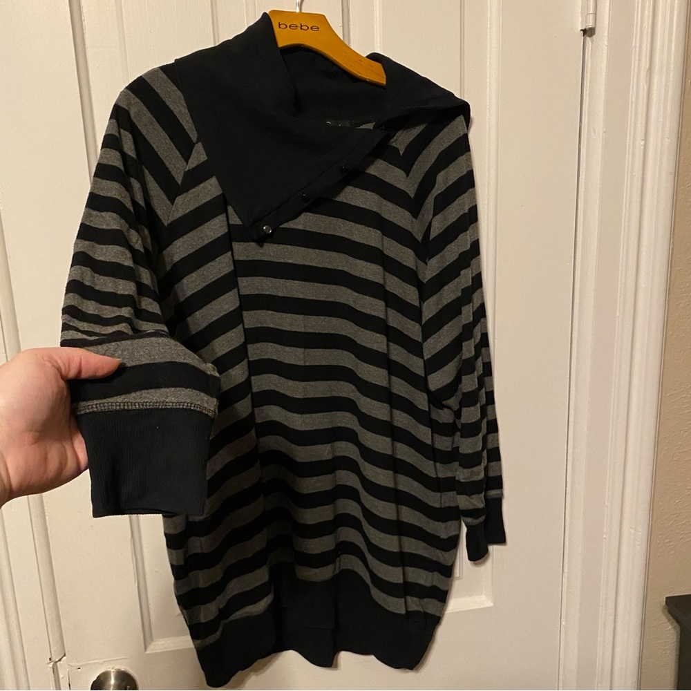 Button Collared Sweater - Picture 2 of 7